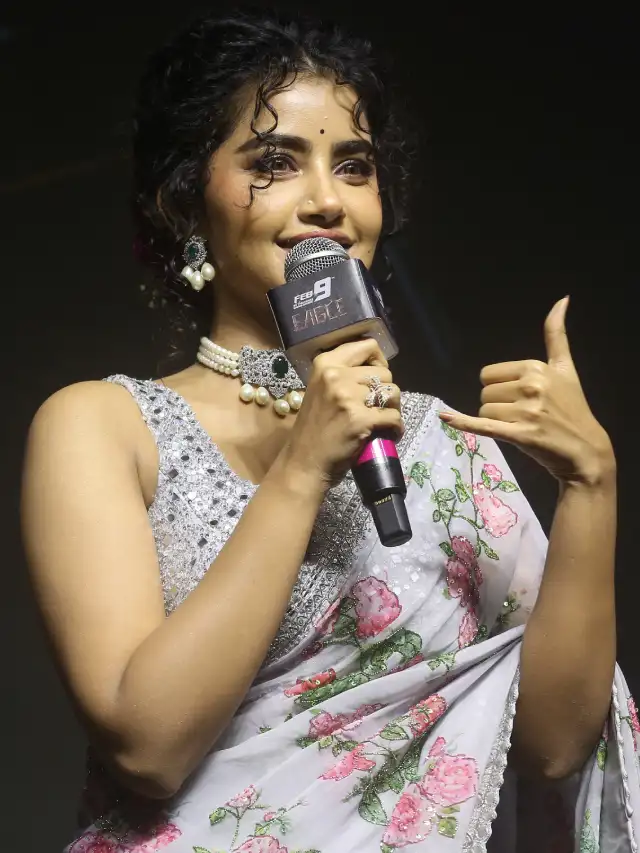 Anupama Parameswaran Shines in Saree at Eagle Pre Release Event