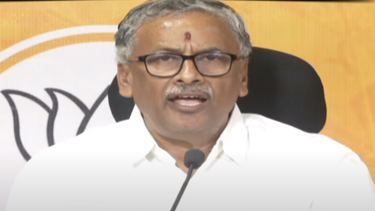 ఠాగూర్, ఠాక్రేను ఎందుకు మార్చారు?: ఎన్వీఎస్ఎస్ ప్రభాకర్ ఠాగూర్, ఠాక్రేను ఎందుకు మార్చారు?: ఎన్వీఎస్ఎస్ ప్రభాకర్