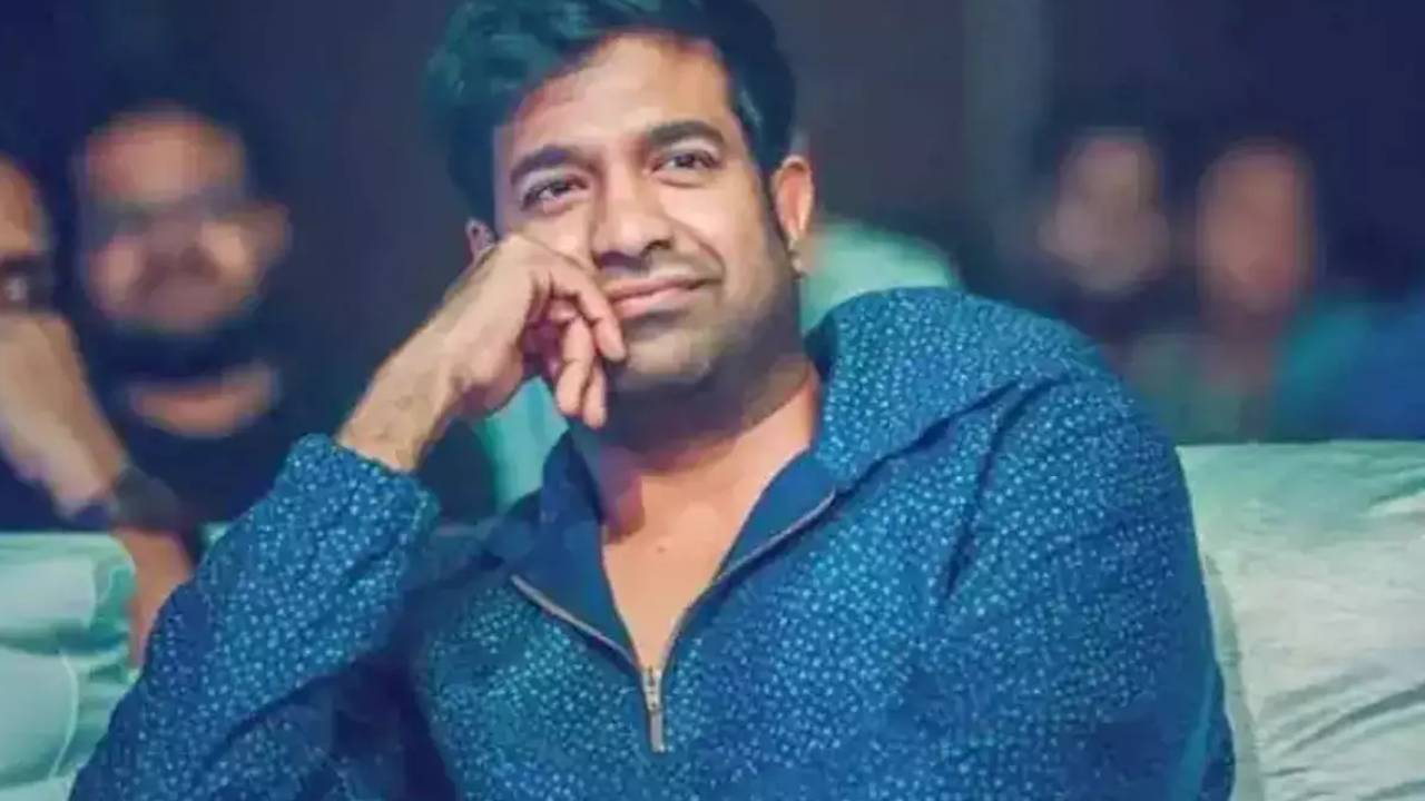 Vennela Kishore : వెన్నెల కిషోర్ సినిమా ప్రీ రిలీజ్ ఈవెంట్స్ కి ఎందుకు రాడు? కారణం ఇదే.. Vennela Kishore : వెన్నెల కిషోర్ సినిమా ప్రీ రిలీజ్ ఈవెంట్స్ కి ఎందుకు రాడు? కారణం ఇదే..