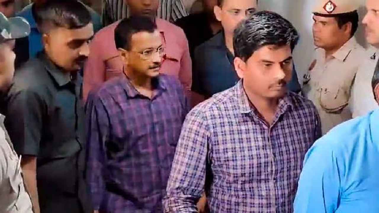 జైలు నుంచే పాలన అంటున్న ఢిల్లీ సీఎం.. ఆయన రాజీనామా తప్పదంటున్న బీజేపీ జైలు నుంచే పాలన అంటున్న ఢిల్లీ సీఎం.. ఆయన రాజీనామా తప్పదంటున్న బీజేపీ