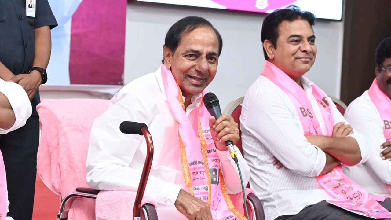 BRS Lok Sabha Candidates : బీఆర్ఎస్ రేసు గుర్రాలు రెడీ.. రేపు 6 ఎంపీ స్థానాలకు అభ్యర్థుల ప్రకటన BRS Lok Sabha Candidates : బీఆర్ఎస్ రేసు గుర్రాలు రెడీ.. రేపు 6 ఎంపీ స్థానాలకు అభ్యర్థుల ప్రకటన