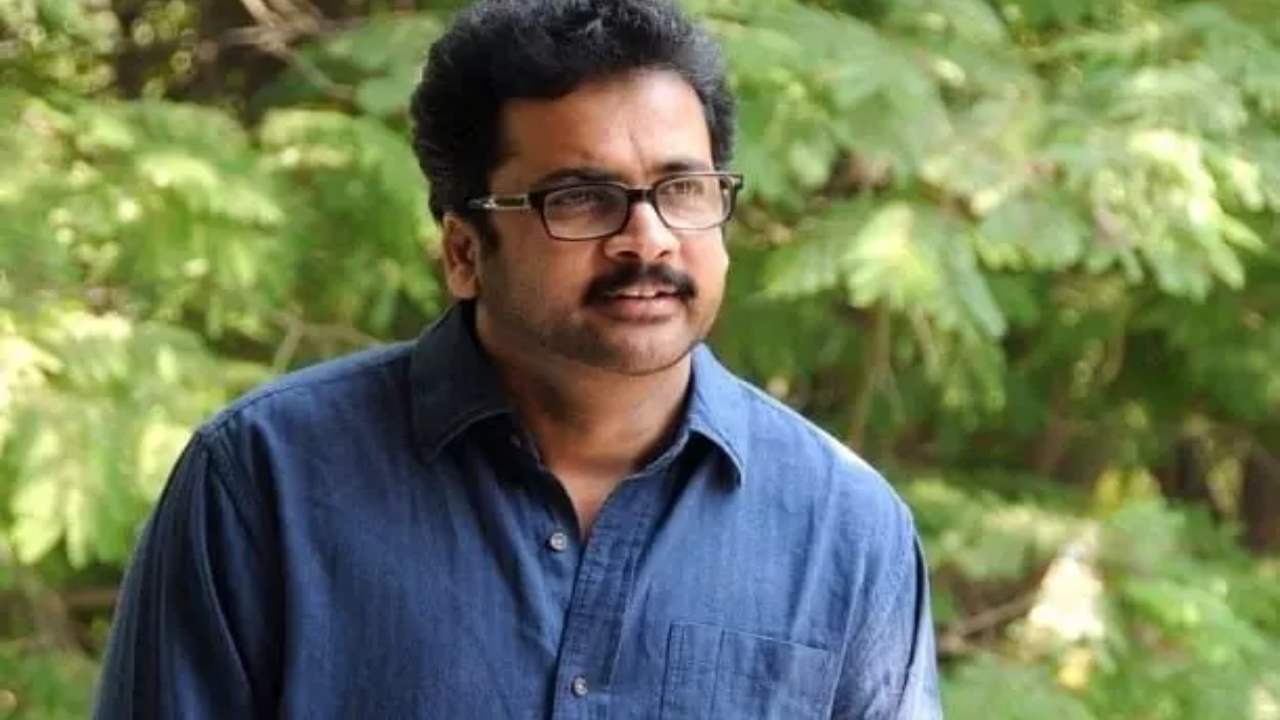 Sivaji : బిగ్బాస్ శివాజీ విలన్గా.. టాలీవుడ్ నిర్మాత కొడుకు హీరోగా ఎంట్రీ.. ఆ హిట్ డైరెక్టర్ మూవీ.. Sivaji : బిగ్బాస్ శివాజీ విలన్గా.. టాలీవుడ్ నిర్మాత కొడుకు హీరోగా ఎంట్రీ.. ఆ హిట్ డైరెక్టర్ మూవీ..