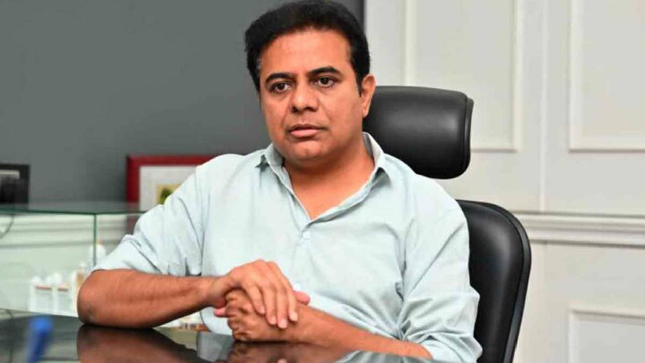 లోక్సభ ఎన్నికల్లో వీరు మాత్రమే కాంగ్రెస్కు ఓటేయండి: కేటీఆర్ లోక్సభ ఎన్నికల్లో వీరు మాత్రమే కాంగ్రెస్కు ఓటేయండి: కేటీఆర్