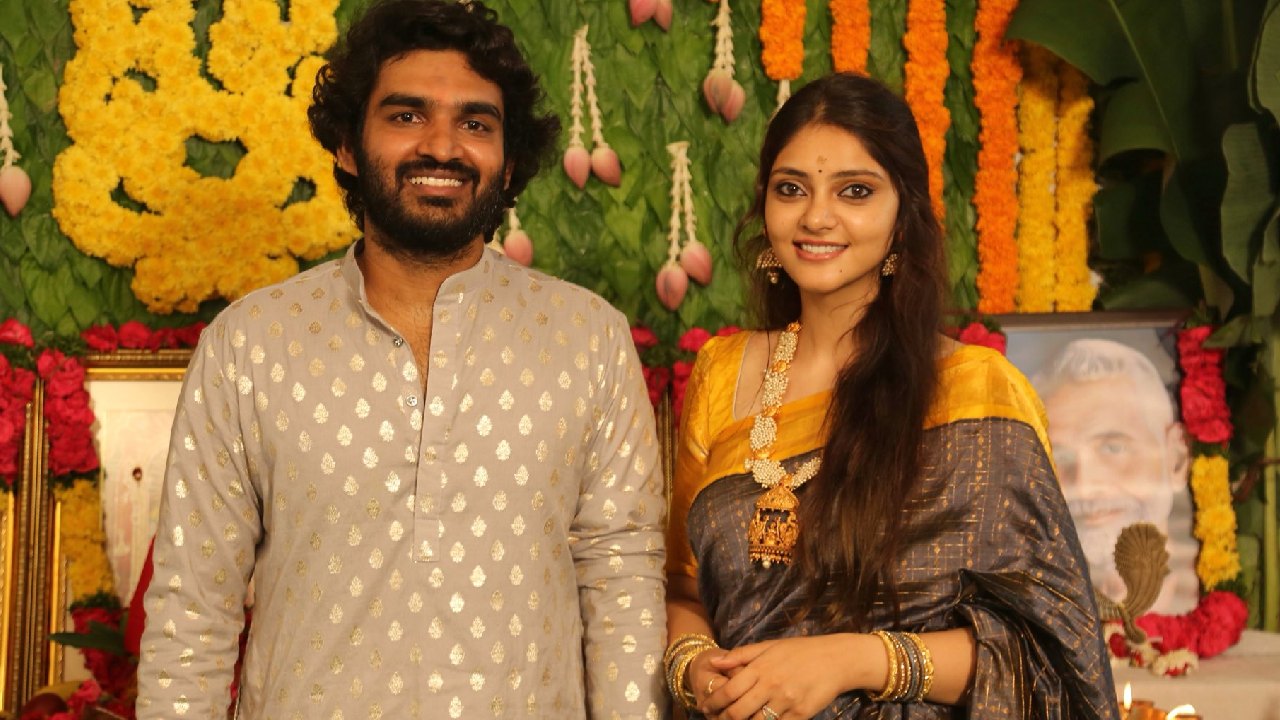 Kiran Abbavaram : మొదటి సినిమా హీరోయిన్ని పెళ్లి చేసుకోబోతున్న కిరణ్ అబ్బవరం.. ఎంగేజ్మెంట్ డేట్ ఫిక్స్.. Kiran Abbavaram : మొదటి సినిమా హీరోయిన్ని పెళ్లి చేసుకోబోతున్న కిరణ్ అబ్బవరం.. ఎంగేజ్మెంట్ డేట్ ఫిక్స్..