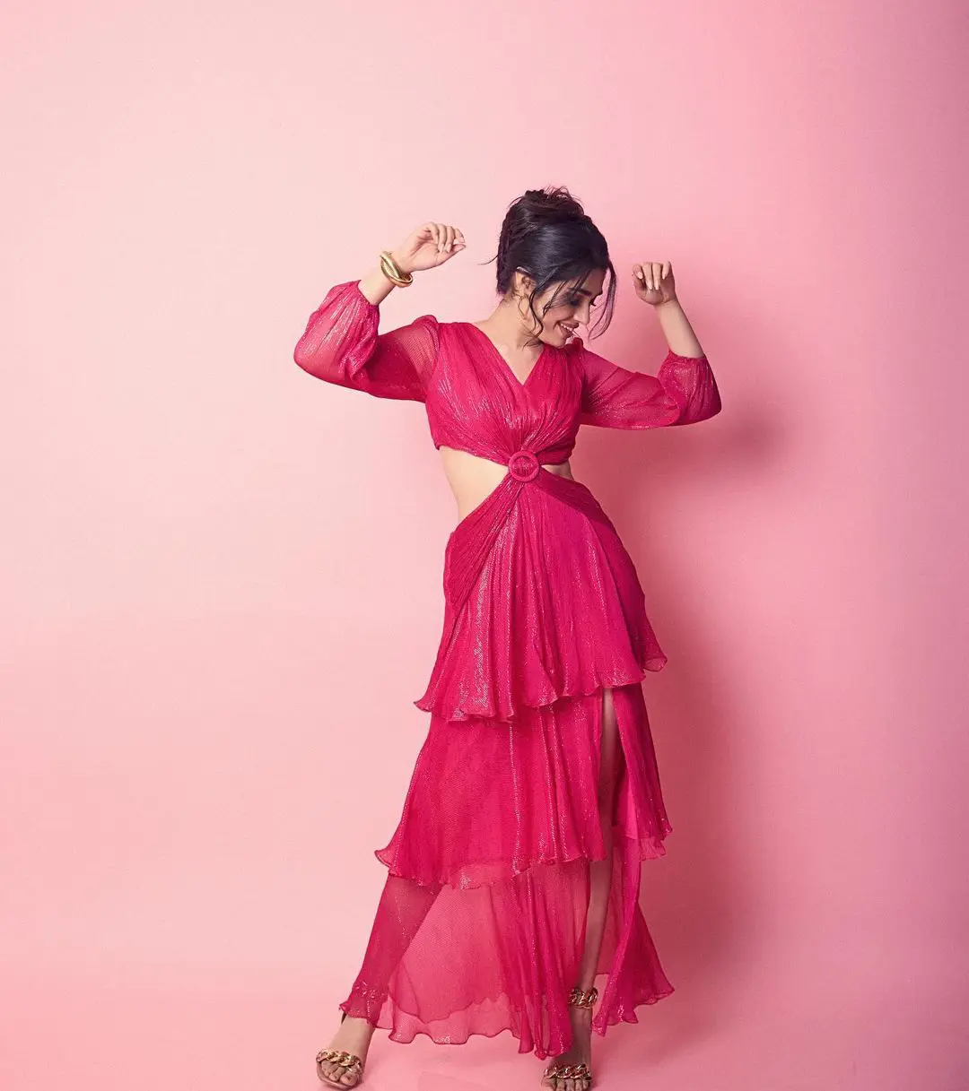 Krithi Shetty Shines in Pink Dress