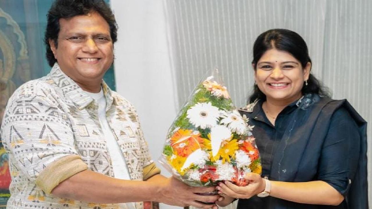 Shambho Mahadeva : ‘శివయ్య’ పాటతో మెలోడీ బ్రహ్మని మెప్పించిన డాక్టరమ్మ.. శంభో మహాదేవ.. Shambho Mahadeva : ‘శివయ్య’ పాటతో మెలోడీ బ్రహ్మని మెప్పించిన డాక్టరమ్మ.. శంభో మహాదేవ..