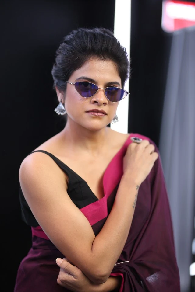 Maya Sundara Krishnan Stylish Looks in Saree
