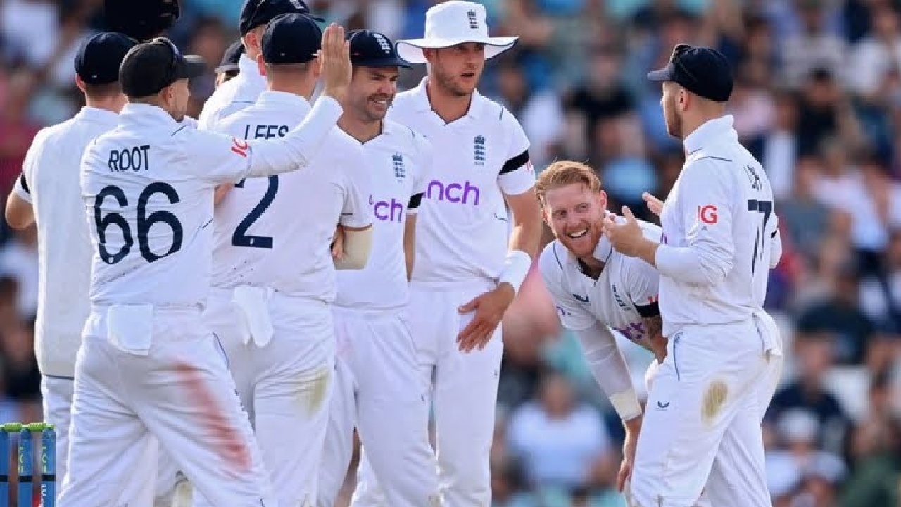 IND vs ENG : పిచ్ పేస్కు అనుకూలమా? స్పిన్కా అన్నది అనవసరం.. ఐదో టెస్టుకు ఇంగ్లాండ్ తుది జట్టు ప్రకటన IND vs ENG : పిచ్ పేస్కు అనుకూలమా? స్పిన్కా అన్నది అనవసరం.. ఐదో టెస్టుకు ఇంగ్లాండ్ తుది జట్టు ప్రకటన