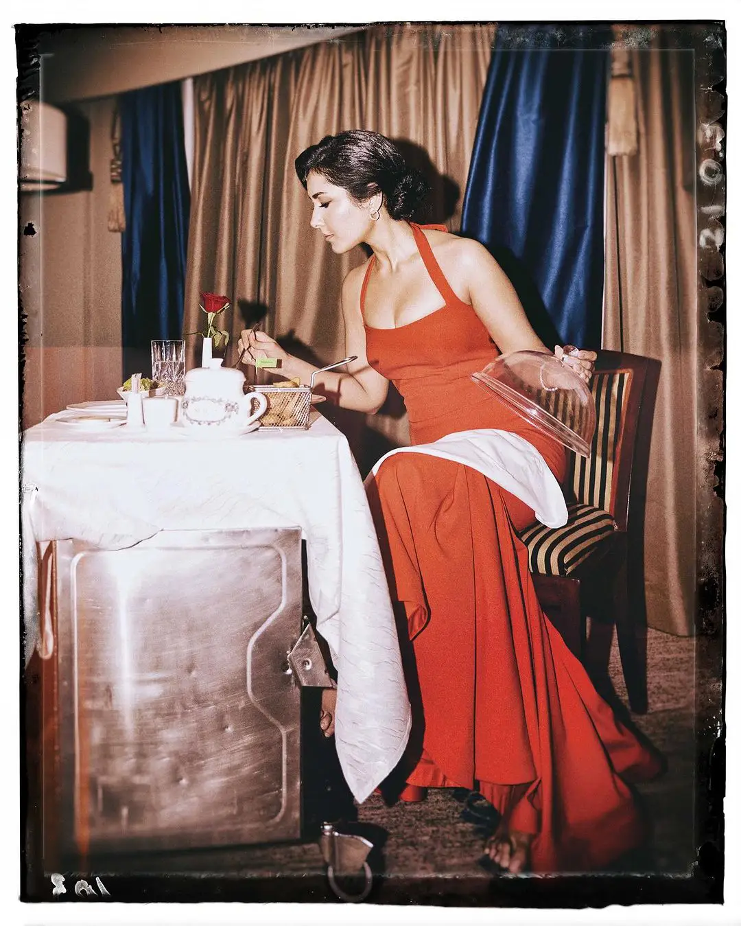 Raashii Khanna Hollywood Looks in Latest Photo Shoot