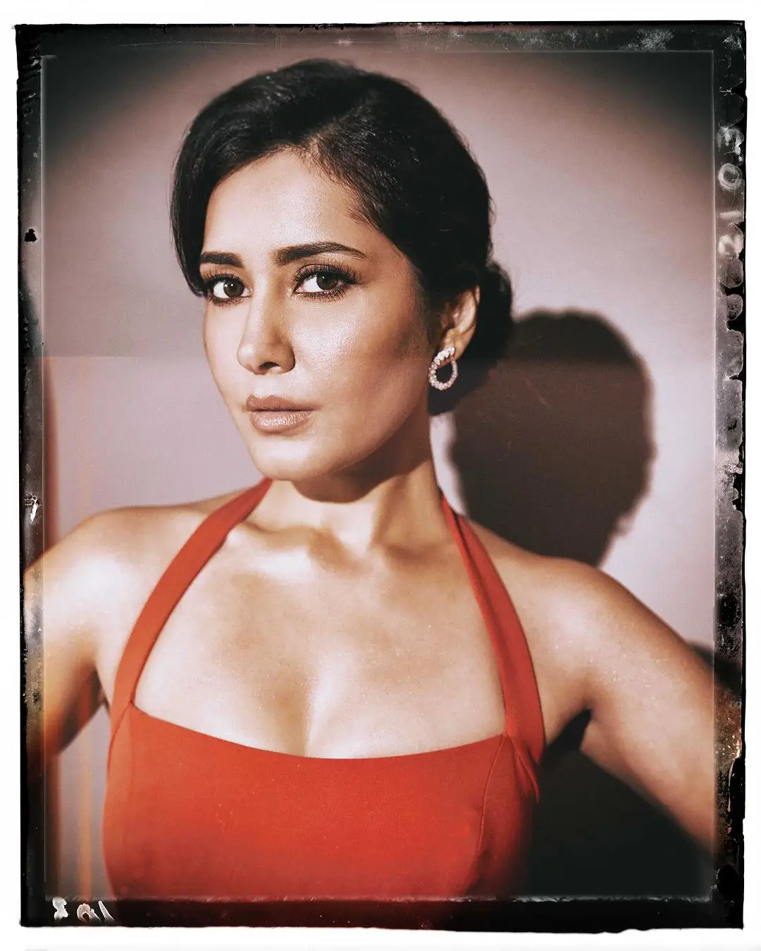Raashii Khanna Hollywood Looks in Latest Photo Shoot
