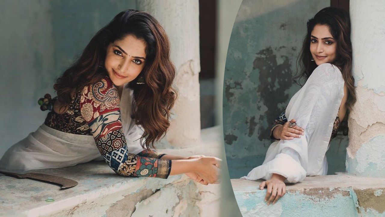 Reba Monica John : కాటుక కళ్ళతో మెస్మరైజ్ చేస్తున్న రెబ మోనికా..