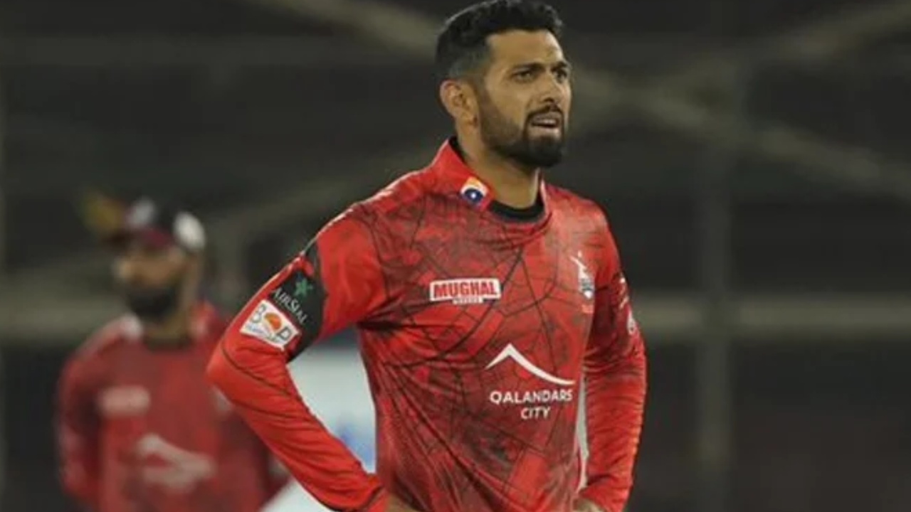 PSL 2024 : అంపైర్తో నీకెందుకు సికిందర్ మామ.. మధ్యలో వేలుపెడితివి! ఇప్పుడు చూడు.. PSL 2024 : అంపైర్తో నీకెందుకు సికిందర్ మామ.. మధ్యలో వేలుపెడితివి! ఇప్పుడు చూడు..