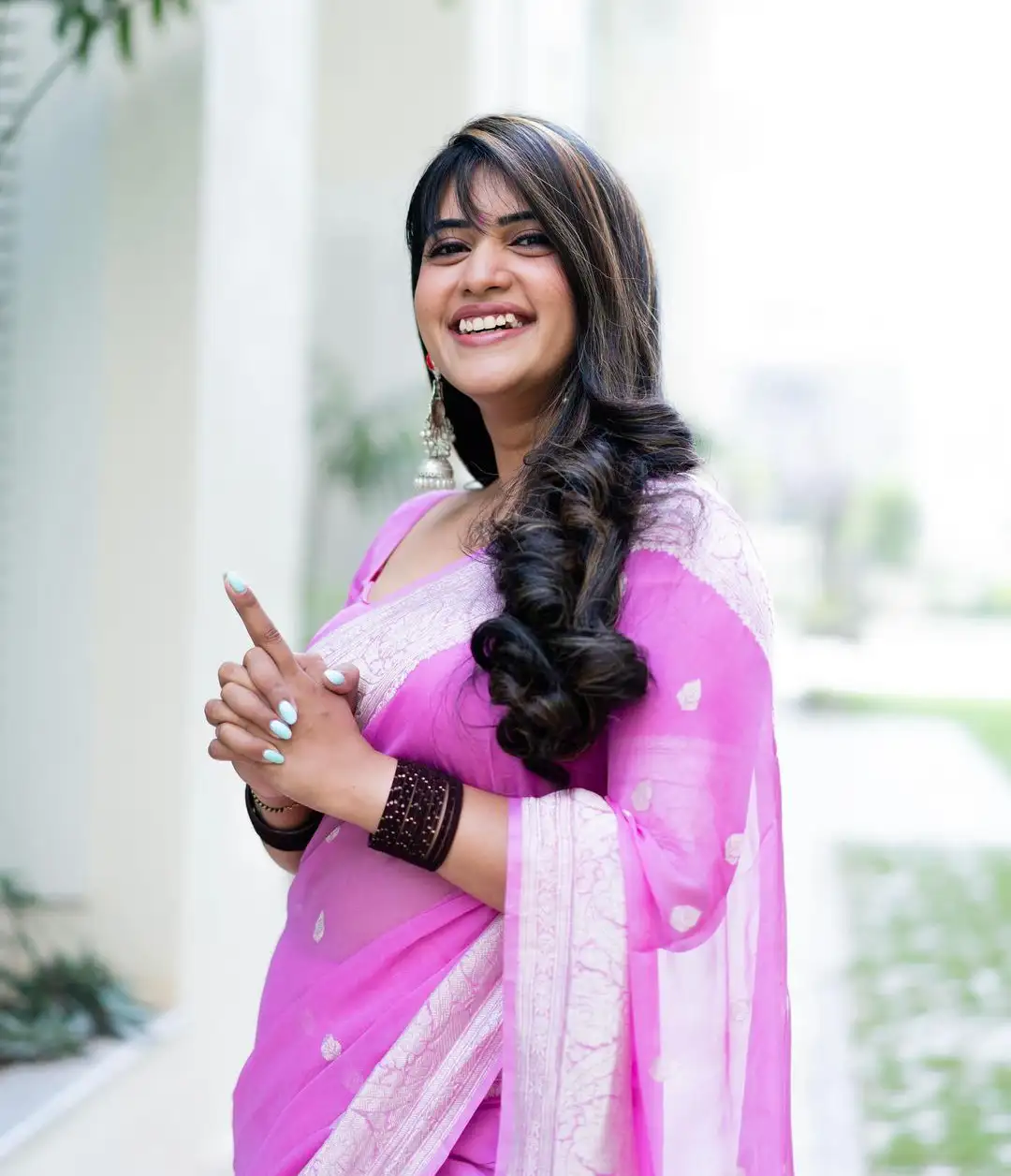 Sravanthi Chokarapu Cute Looks in Saree