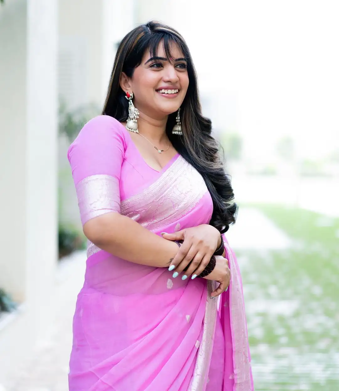 Sravanthi Chokarapu Cute Looks in Saree