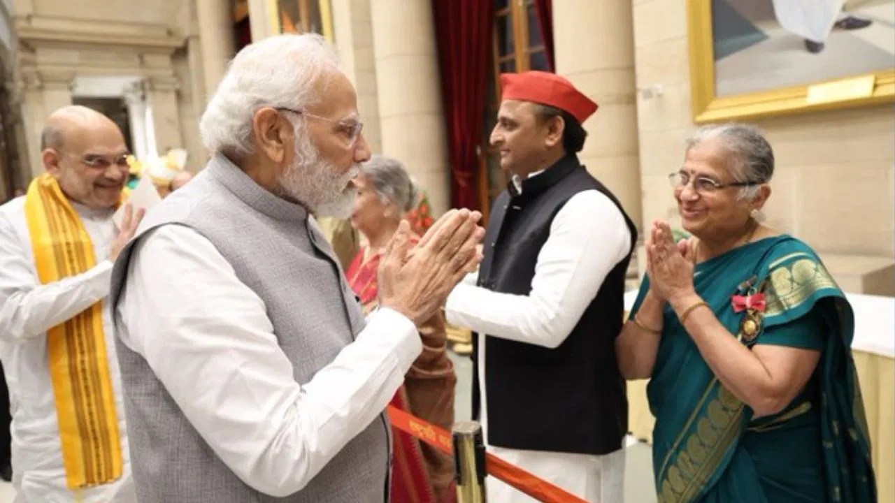 Sudha Murthy : రాజ్యసభకు నామినేట్ అయిన సుధా మూర్తి.. ప్రధాని మోదీ ఆసక్తికర ట్వీట్ Sudha Murthy : రాజ్యసభకు నామినేట్ అయిన సుధా మూర్తి.. ప్రధాని మోదీ ఆసక్తికర ట్వీట్