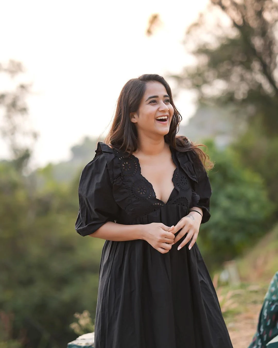 Telugu Youtuber Deepthi Sunaina Sizzling Photoshoot In morning light