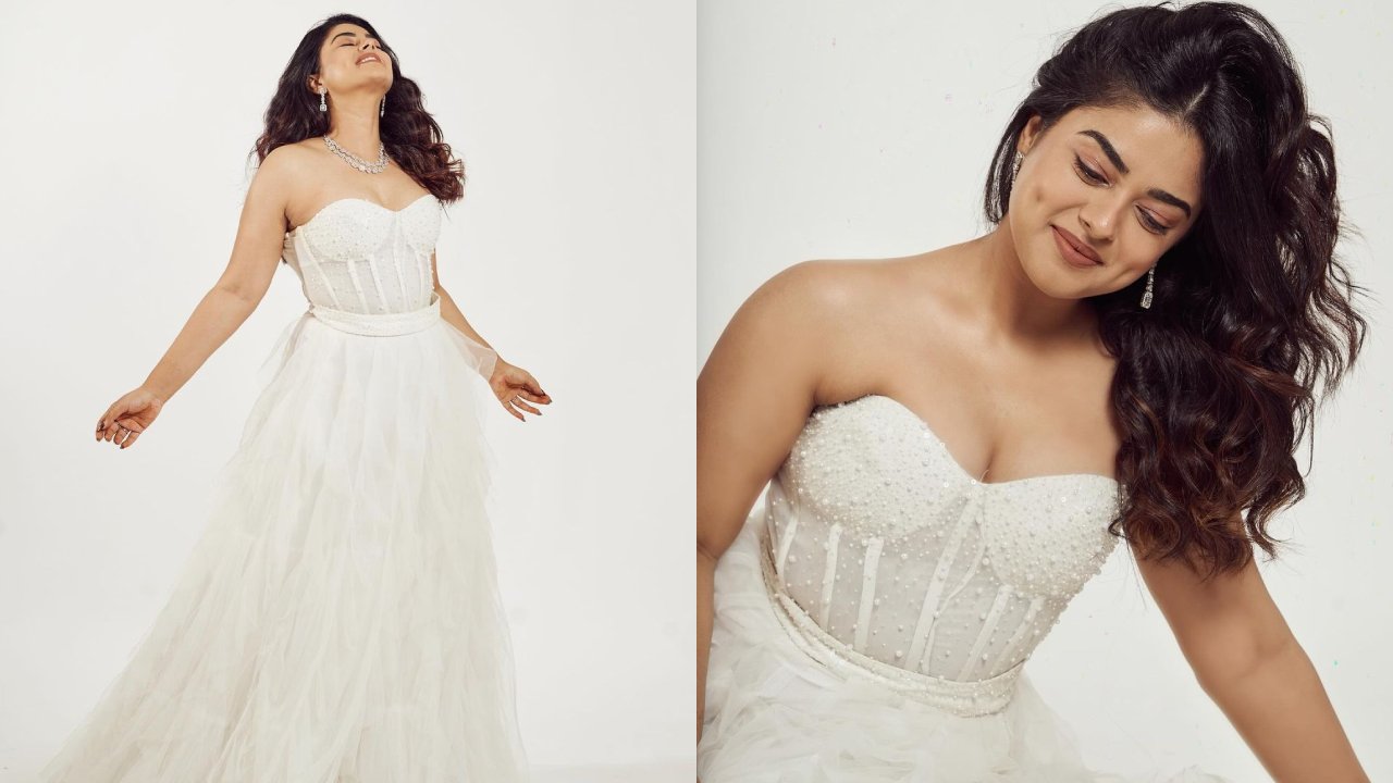 Siddhi Idnani : మెస్మరైజ్ చేస్తున్న సిద్ధి ఇద్నాని సోయగాలు..