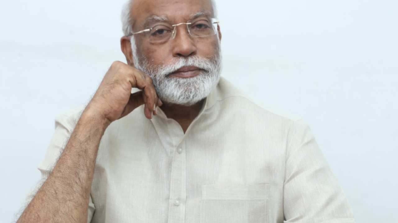 Chadalavada Srinivasa Rao : పెద్ద హీరోలతో సినిమాలు చేయను.. ఇప్పుడు నిర్మాతలకు విలువ లేదు.. సీనియర్ నిర్మాత సంచలన వ్యాఖ్యలు.. Chadalavada Srinivasa Rao : పెద్ద హీరోలతో సినిమాలు చేయను.. ఇప్పుడు నిర్మాతలకు విలువ లేదు.. సీనియర్ నిర్మాత సంచలన వ్యాఖ్యలు..
