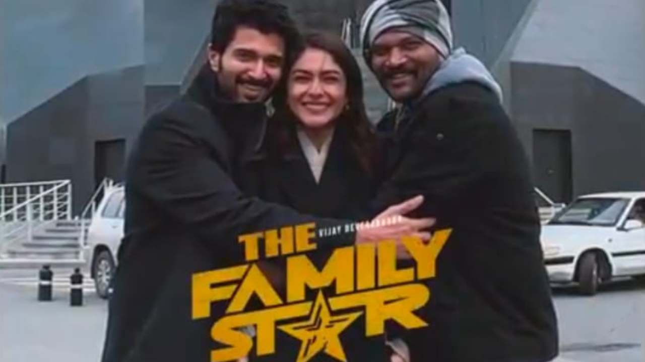 Family Star : ‘ఫ్యామిలీ స్టార్’ షూటింగ్ పూర్తి.. విదేశాల నుంచి స్పెషల్ వీడియో షేర్ చేసిన విజయ్.. Family Star : ‘ఫ్యామిలీ స్టార్’ షూటింగ్ పూర్తి.. విదేశాల నుంచి స్పెషల్ వీడియో షేర్ చేసిన విజయ్..