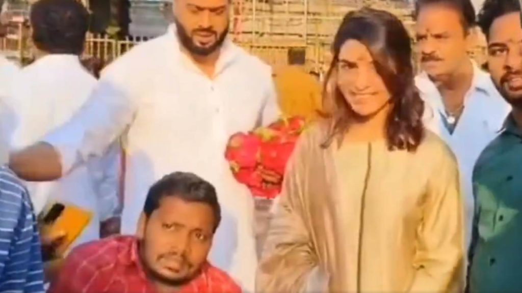 Samantha visited Sri Padmavati Ammavaari Temple in Tiruchanur
