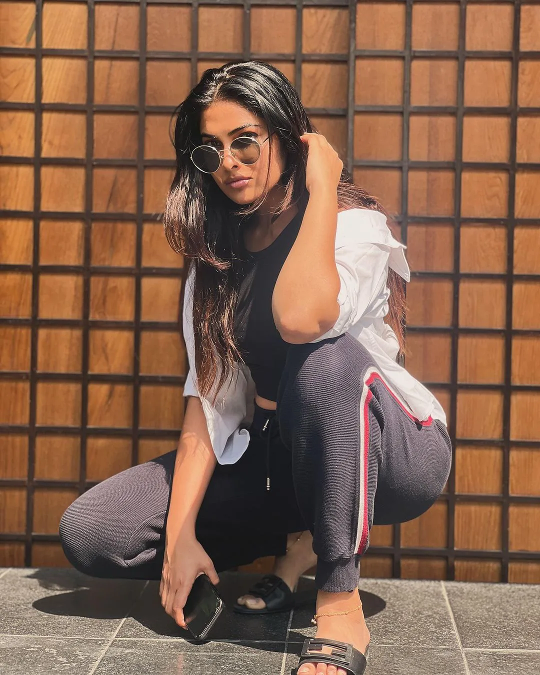 Actress Divi Vadthya new Photos gone viral