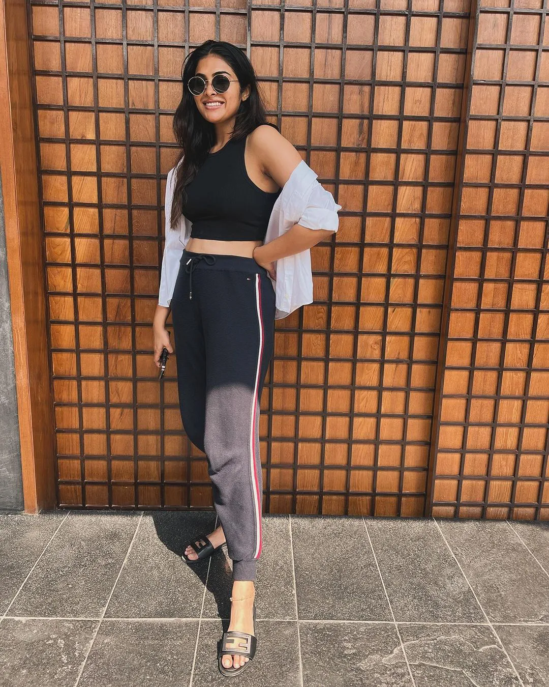 Actress Divi Vadthya new Photos gone viral