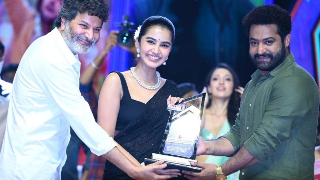 Anupama Parameswaran : దేవర కోసం ఎదురు చూస్తున్న.. అనుపమ ఎమోషనల్ పోస్ట్.. Anupama Parameswaran : దేవర కోసం ఎదురు చూస్తున్న.. అనుపమ ఎమోషనల్ పోస్ట్..