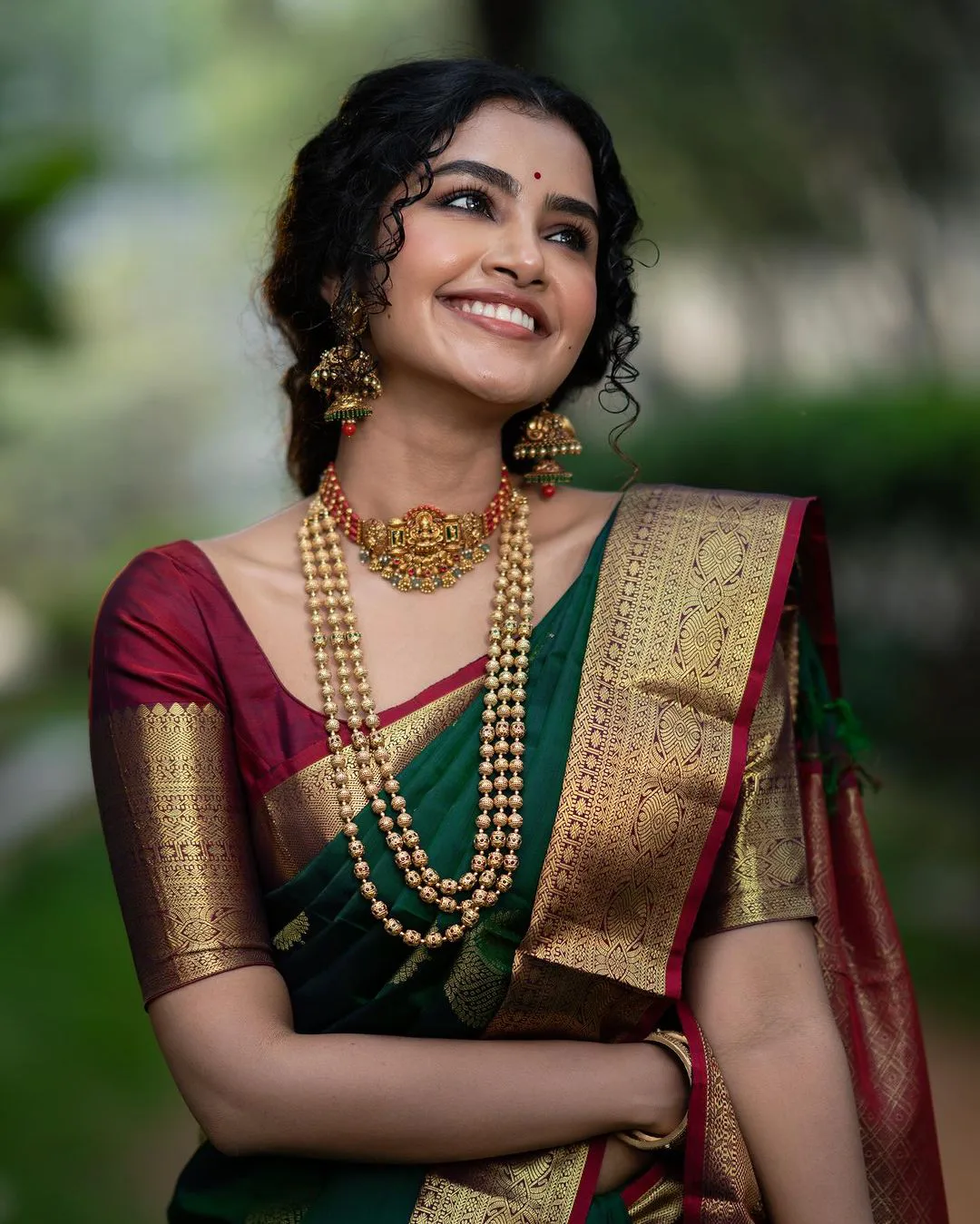 Anupama Parameswaran Traditional Looks in Saree