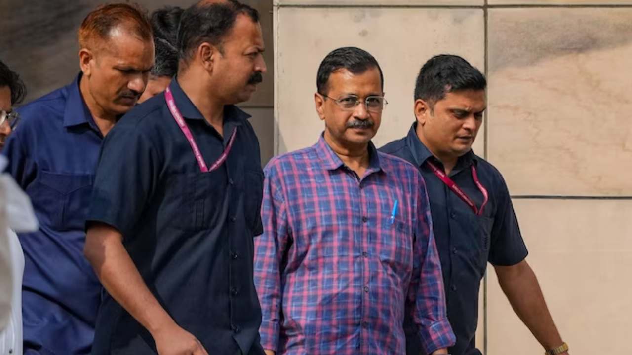 ఢిల్లీ హైకోర్టులో సీఎం అరవింద్ కేజ్రీవాల్కు చుక్కెదురు ఢిల్లీ హైకోర్టులో సీఎం అరవింద్ కేజ్రీవాల్కు చుక్కెదురు