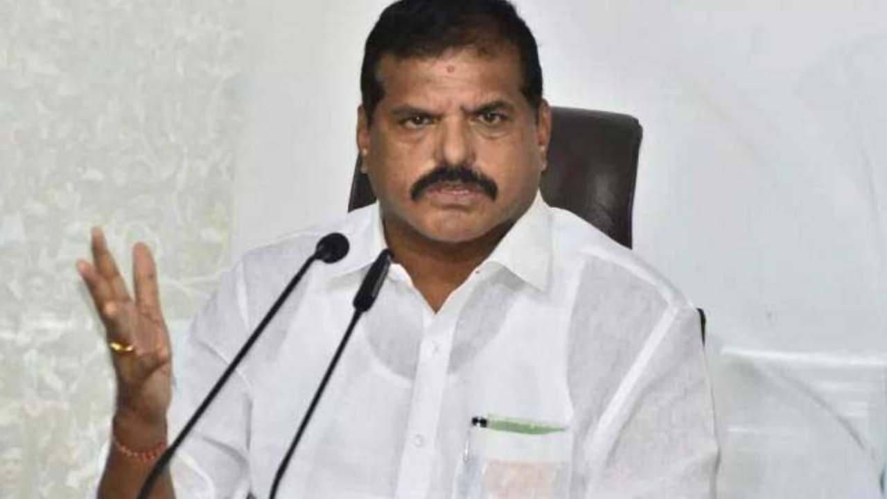 అసెంబ్లీలో అప్పుల గురించి పదే పదే దుష్ప్రచారం చేశారు.. హామీలపై నోరెత్తలేదు: బొత్స అసెంబ్లీలో అప్పుల గురించి పదే పదే దుష్ప్రచారం చేశారు.. హామీలపై నోరెత్తలేదు: బొత్స