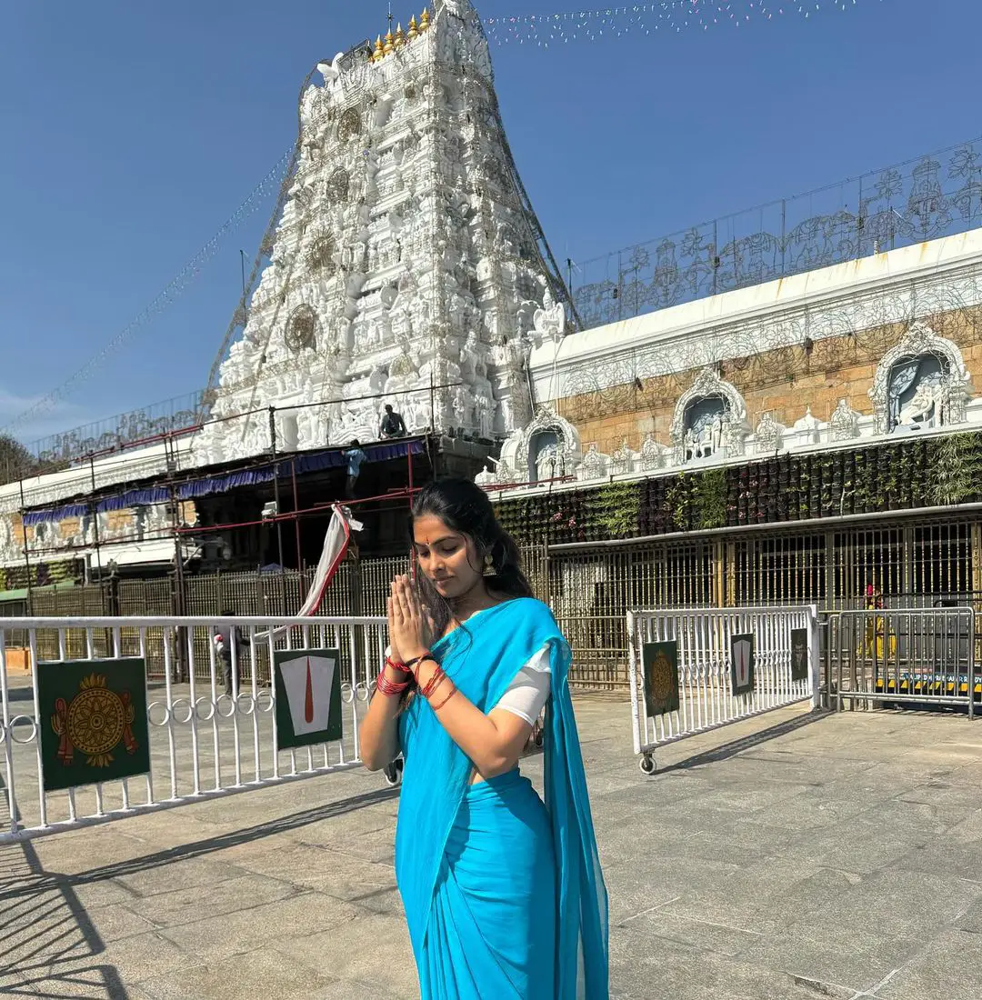 Divi Vadthya Visited Tirumala Venkateswara Swamy Temple