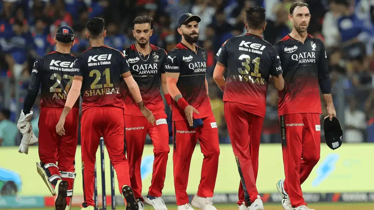 RCB : ఆర్సీబీకి ఇంకా ప్లే ఆఫ్స్ అవకాశాలు ఉన్నాయా? ఇలాంటి అద్భుతం జరిగితే తప్పా..! RCB : ఆర్సీబీకి ఇంకా ప్లే ఆఫ్స్ అవకాశాలు ఉన్నాయా? ఇలాంటి అద్భుతం జరిగితే తప్పా..!