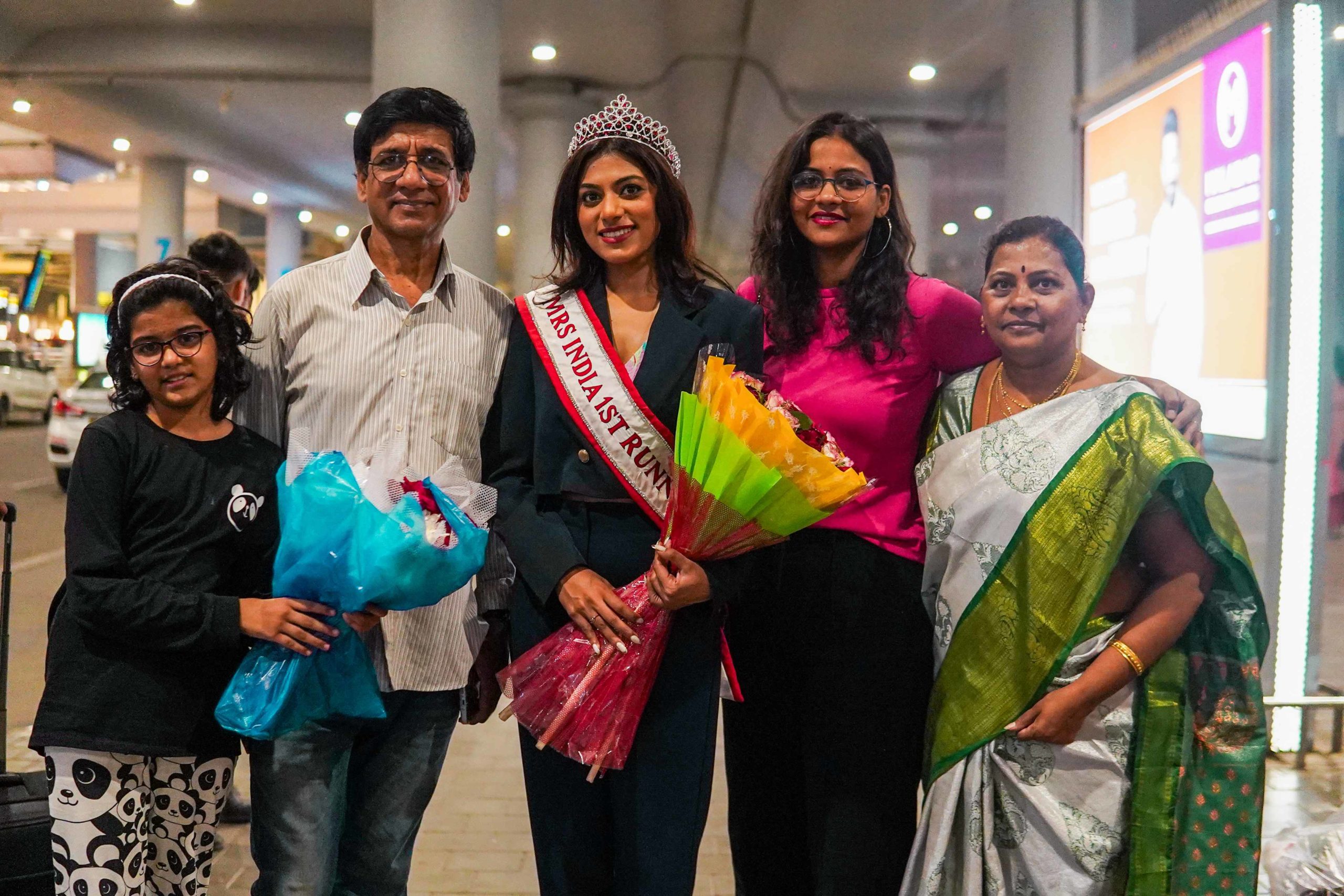 Hyderabad women Sruthi Chakravarthi is first runner up in Mrs India