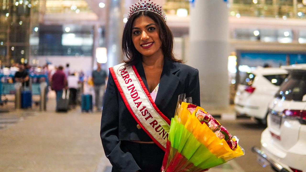 Sruthi Chakravarthi : మిసెస్ ఇండియా రన్నరప్గా తెలుగు అమ్మాయి.. Sruthi Chakravarthi : మిసెస్ ఇండియా రన్నరప్గా తెలుగు అమ్మాయి..