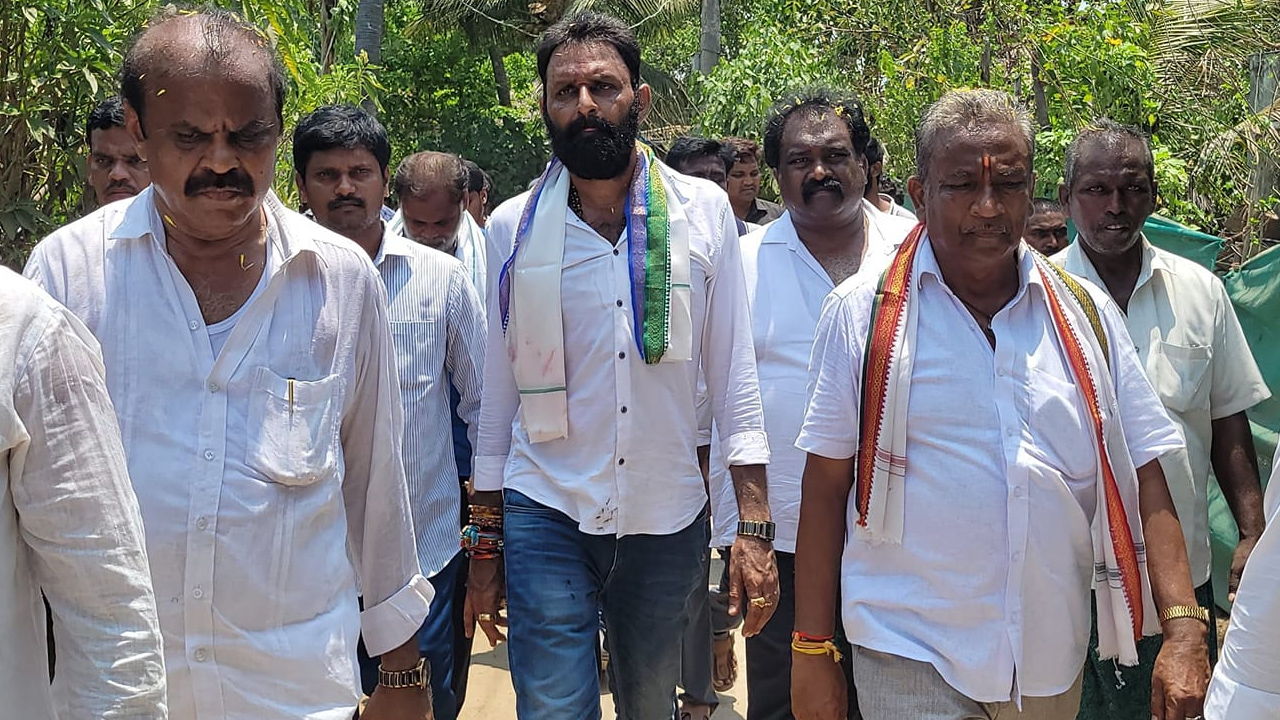 గుడివాడలో మళ్లీ విజయకేతనం ఎగరేస్తా: ఎమ్మెల్యే కొడాలి నాని గుడివాడలో మళ్లీ విజయకేతనం ఎగరేస్తా: ఎమ్మెల్యే కొడాలి నాని