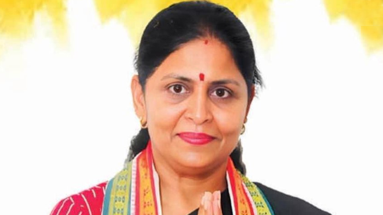 విజయవాడ ఎంపీ సీటు ఆశించా.. ఎమ్మెల్యేగా పోటీ చేయలేను: సుంకర పద్మశ్రీ విజయవాడ ఎంపీ సీటు ఆశించా.. ఎమ్మెల్యేగా పోటీ చేయలేను: సుంకర పద్మశ్రీ