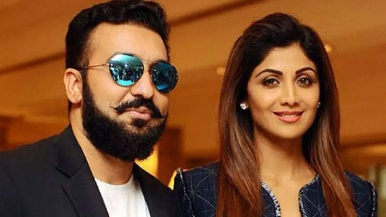 ఆస్తులు అటాచ్ చేసి షాక్ ఇచ్చిన ఈడీ.. స్పందించిన శిల్పాశెట్టి భర్త రాజ్కుంద్రా ఆస్తులు అటాచ్ చేసి షాక్ ఇచ్చిన ఈడీ.. స్పందించిన శిల్పాశెట్టి భర్త రాజ్కుంద్రా