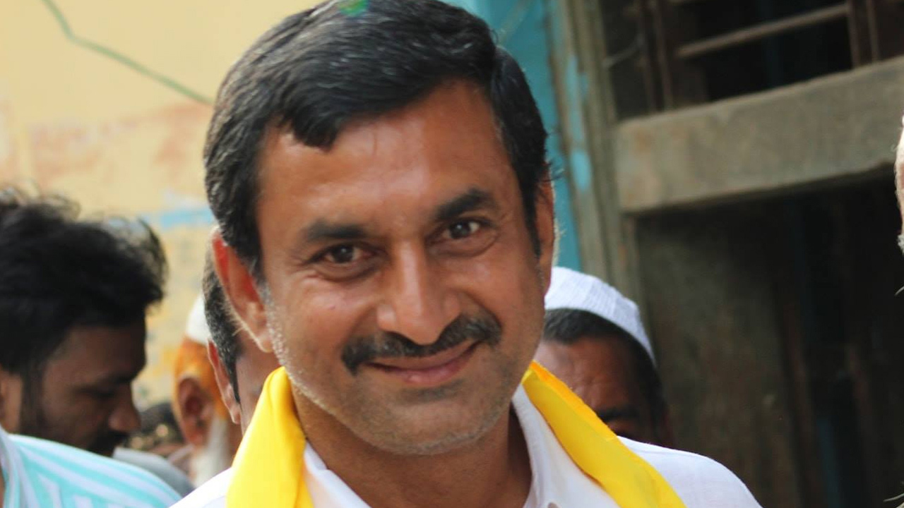 టీడీపీకీ రాజీనామా చేశాను.. వైసీపీలో చేరుతున్నాను: రెడ్డెప్పగారి రమేష్ కుమార్ రెడ్డి టీడీపీకీ రాజీనామా చేశాను.. వైసీపీలో చేరుతున్నాను: రెడ్డెప్పగారి రమేష్ కుమార్ రెడ్డి