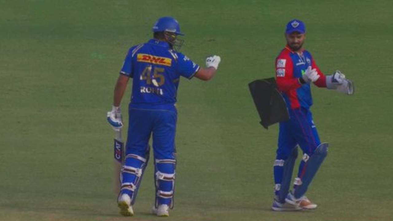 IPL 2024 : మైదానంలో గాలిపటం ఎగరేసిన రిషబ్ పంత్.. పక్కకు నెట్టేసిన రోహిత్ శర్మ.. వీడియో వైరల్ IPL 2024 : మైదానంలో గాలిపటం ఎగరేసిన రిషబ్ పంత్.. పక్కకు నెట్టేసిన రోహిత్ శర్మ.. వీడియో వైరల్