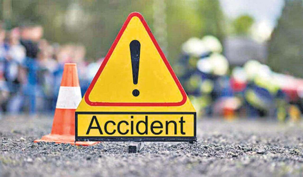 Road Accident : నెల్లూరు జిల్లాలో ఘోర రోడ్డు ప్రమాదం Road Accident : నెల్లూరు జిల్లాలో ఘోర రోడ్డు ప్రమాదం
