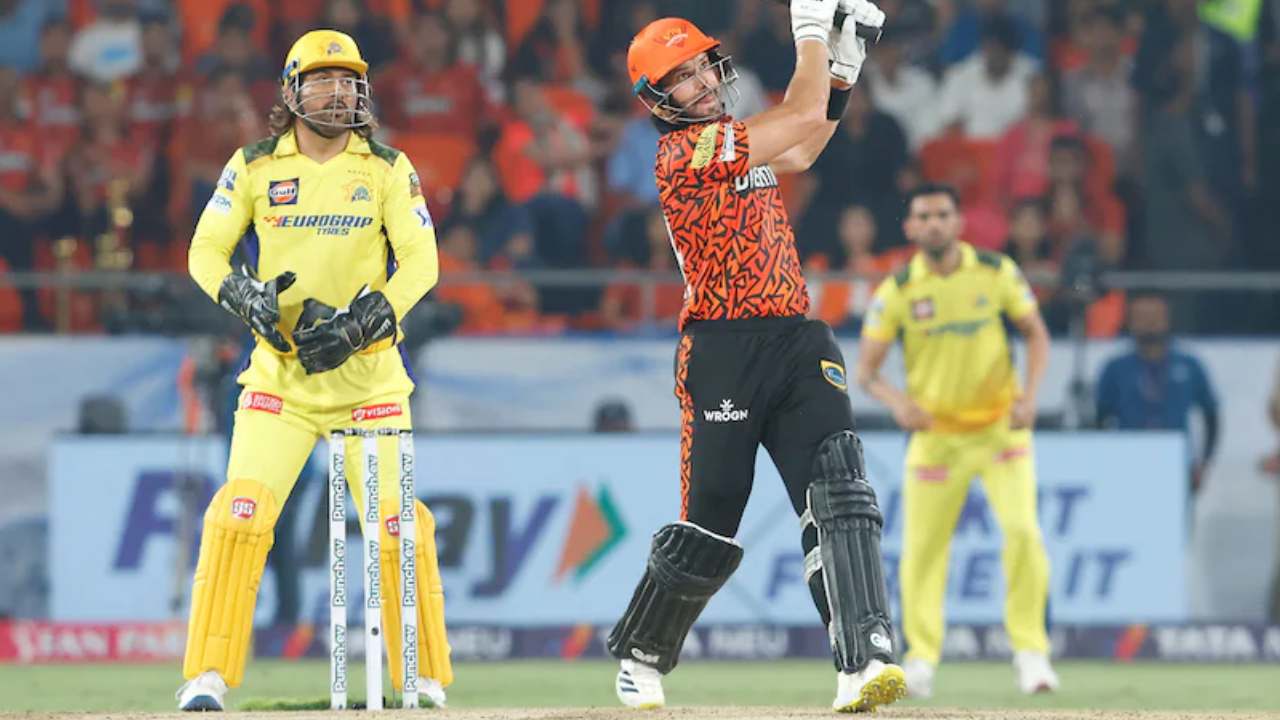 CSK vs SRH : చెన్నై ఓటమికి ఆ ముగ్గురు ప్లేయర్లే కారణమా..! ఎలాఅంటే.. CSK vs SRH : చెన్నై ఓటమికి ఆ ముగ్గురు ప్లేయర్లే కారణమా..! ఎలాఅంటే..