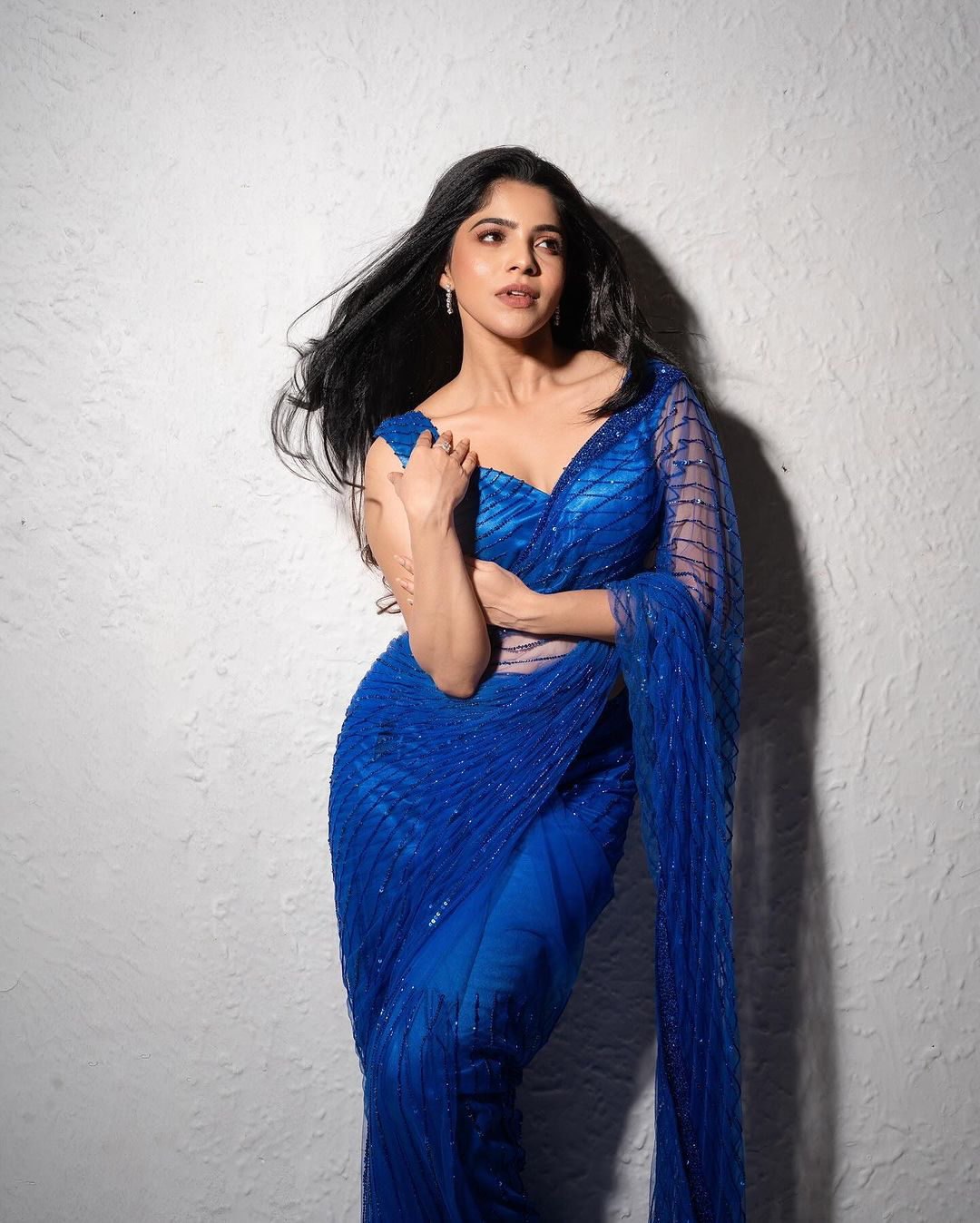 Tamil Actress Divya Bharathi latest saree photos