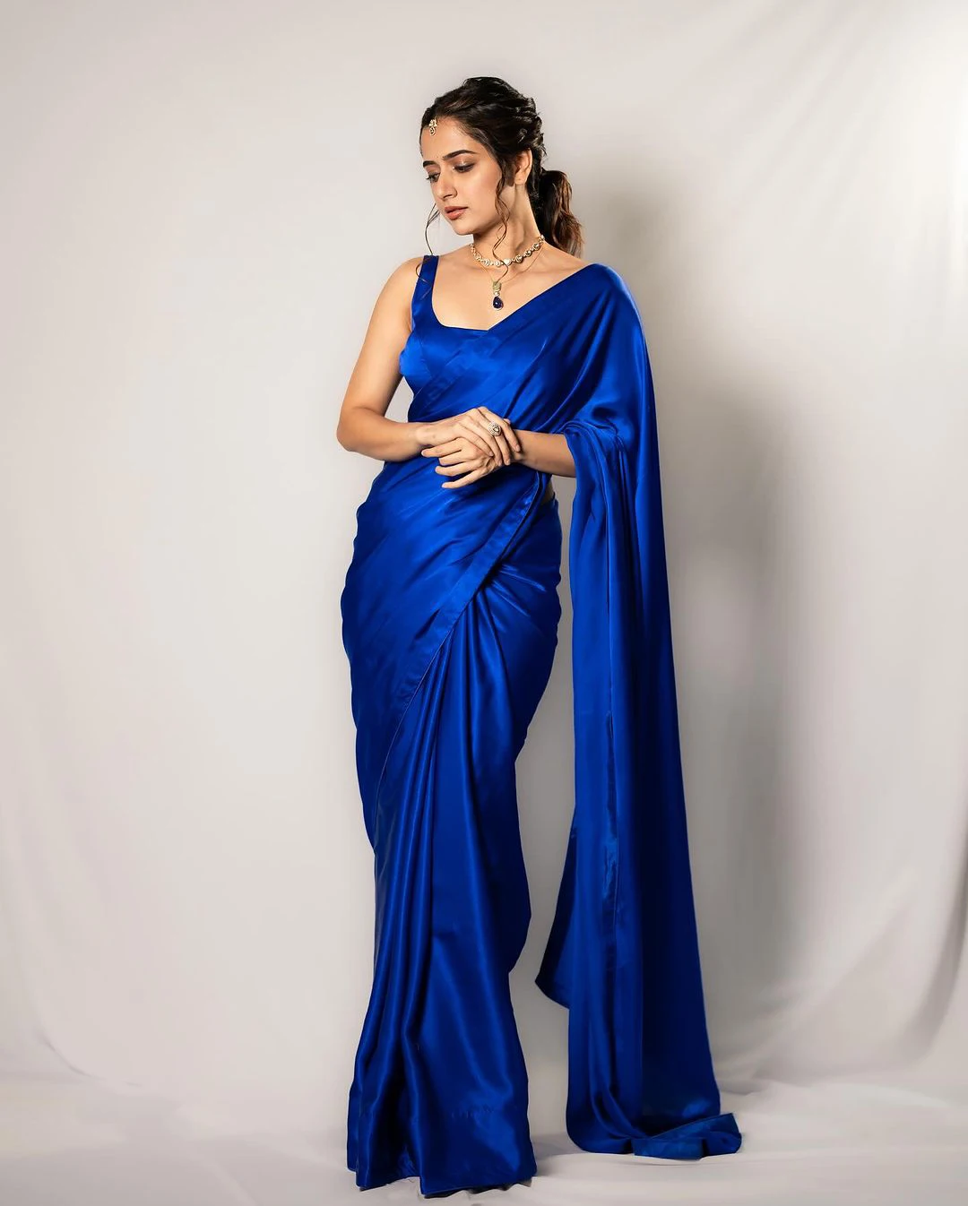 Tollywood Actress Ashika Ranganath Latest Saree Photos