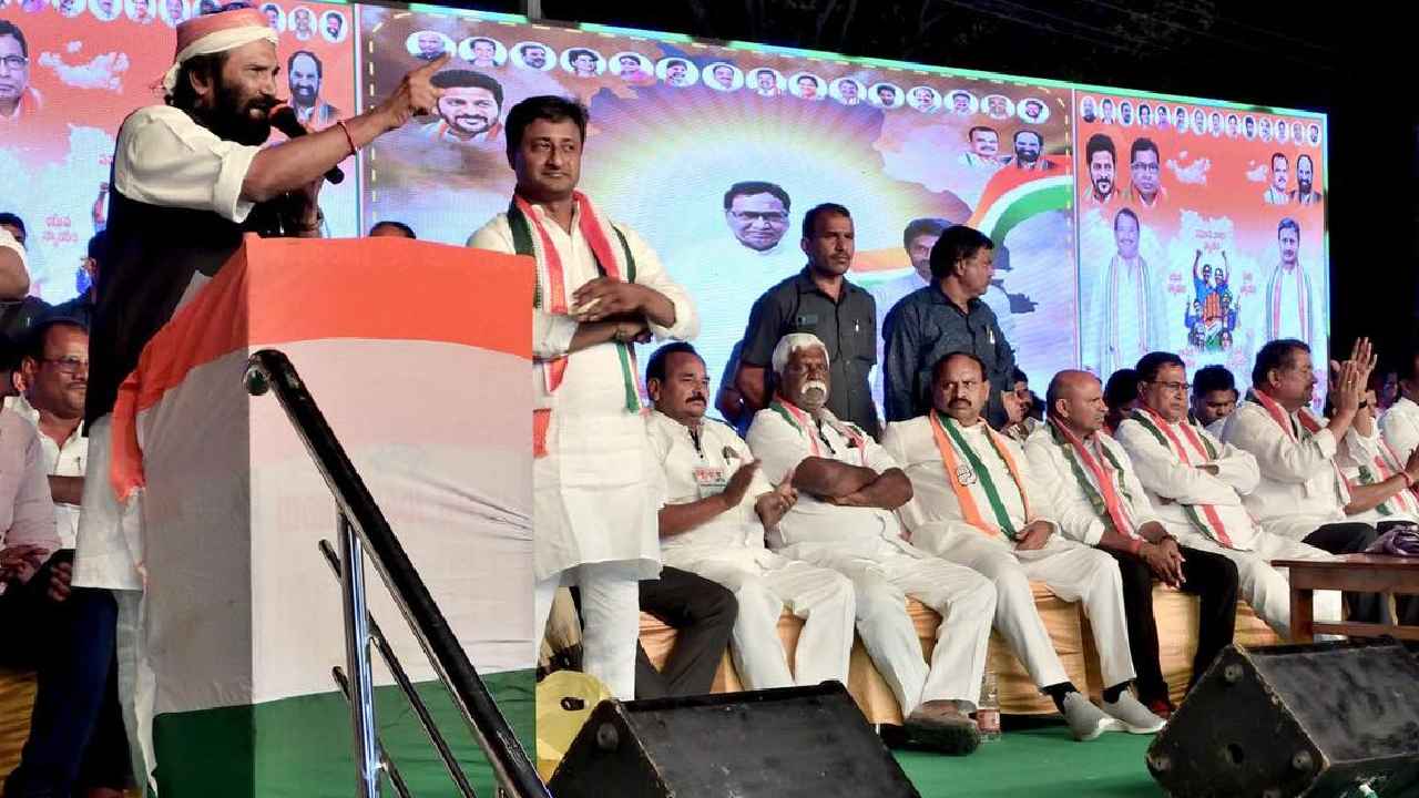 Uttam Kumar Reddy : మరోసారి మోడీ వస్తే ప్రజాస్వామ్యం ప్రమాదంలో పడుతుంది- ఉత్తమ్ కుమార్ రెడ్డి Uttam Kumar Reddy : మరోసారి మోడీ వస్తే ప్రజాస్వామ్యం ప్రమాదంలో పడుతుంది- ఉత్తమ్ కుమార్ రెడ్డి