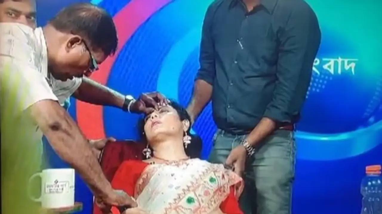 Video: ఎండ వేడి గురించి వార్తలు చదువుతూ అదే వేడికి లైవ్లో స్పృహ తప్పిన యాంకరమ్మ Video: ఎండ వేడి గురించి వార్తలు చదువుతూ అదే వేడికి లైవ్లో స్పృహ తప్పిన యాంకరమ్మ