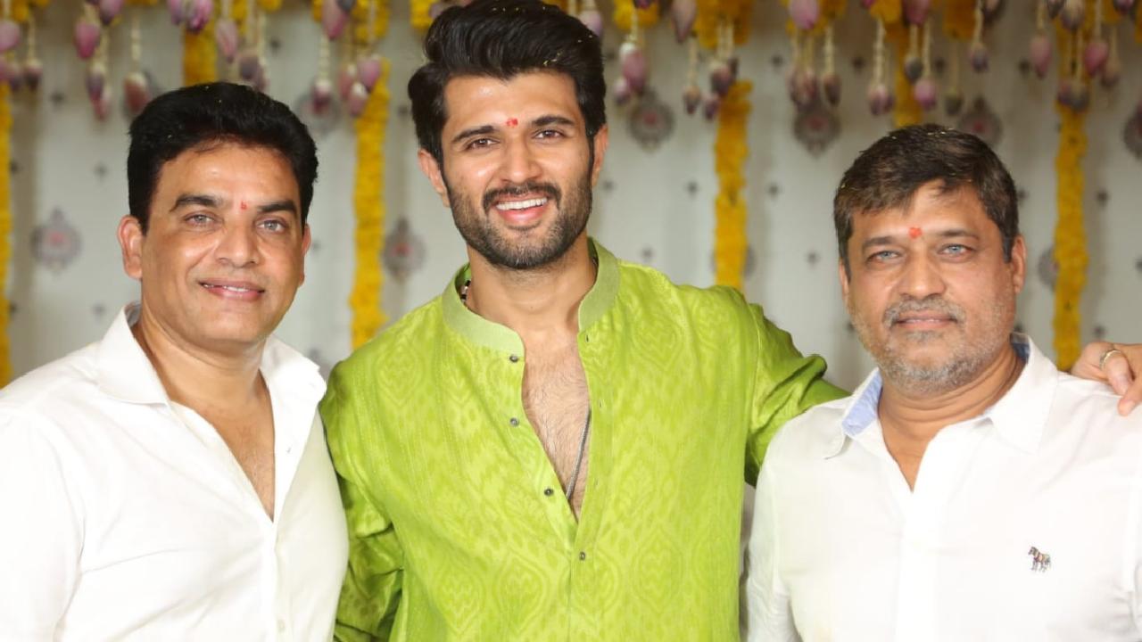 Family Star : ఆ సమస్య గురించి దిల్ రాజుకి ముందే చెప్పి.. హెచ్చరించిన విజయ్ దేవరకొండ.. ఏంటది..! Family Star : ఆ సమస్య గురించి దిల్ రాజుకి ముందే చెప్పి.. హెచ్చరించిన విజయ్ దేవరకొండ.. ఏంటది..!