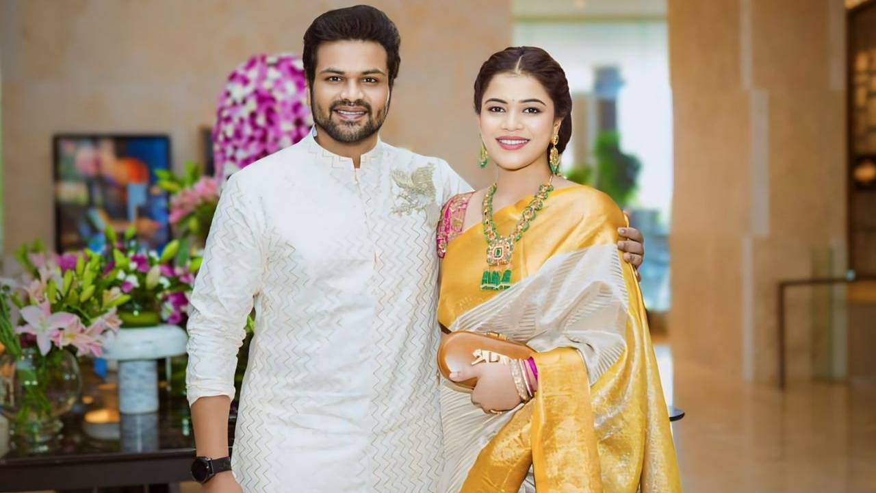 Manchu Manoj – Mounika : పండంటి పాపకు జన్మనిచ్చిన మంచు మనోజ్ దంపతులు.. మంచు లక్ష్మి స్పెషల్ పోస్ట్.. Manchu Manoj – Mounika : పండంటి పాపకు జన్మనిచ్చిన మంచు మనోజ్ దంపతులు.. మంచు లక్ష్మి స్పెషల్ పోస్ట్..