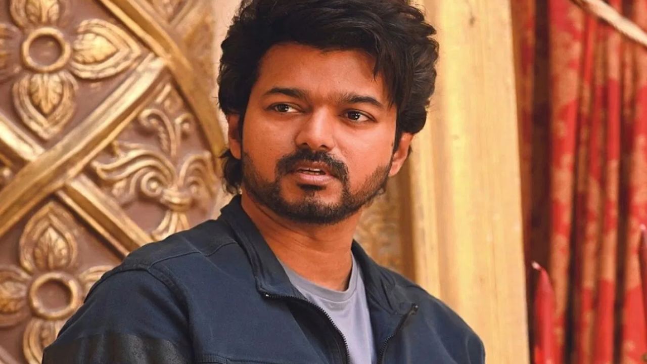 Vijay : విజయ్ ఫ్యాన్స్కి బ్యాడ్ న్యూస్ చెప్పిన దర్శకుడు.. ఆ సినిమా ఇక లేనట్లే.. Vijay : విజయ్ ఫ్యాన్స్కి బ్యాడ్ న్యూస్ చెప్పిన దర్శకుడు.. ఆ సినిమా ఇక లేనట్లే..