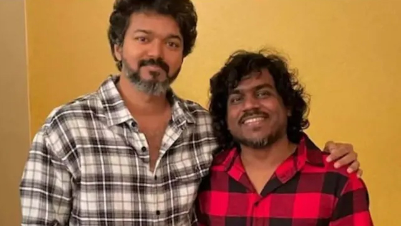 Yuvan Shankar Raja – Vijay : విజయ్ ఫ్యాన్స్ వల్ల.. ఇన్స్టాగ్రామ్ అకౌంట్ డీ యాక్టివేట్ చేసిన స్టార్ మ్యూజిక్ డైరెక్టర్..? క్లారిటీ ఇస్తూ.. Yuvan Shankar Raja – Vijay : విజయ్ ఫ్యాన్స్ వల్ల.. ఇన్స్టాగ్రామ్ అకౌంట్ డీ యాక్టివేట్ చేసిన స్టార్ మ్యూజిక్ డైరెక్టర్..? క్లారిటీ ఇస్తూ..