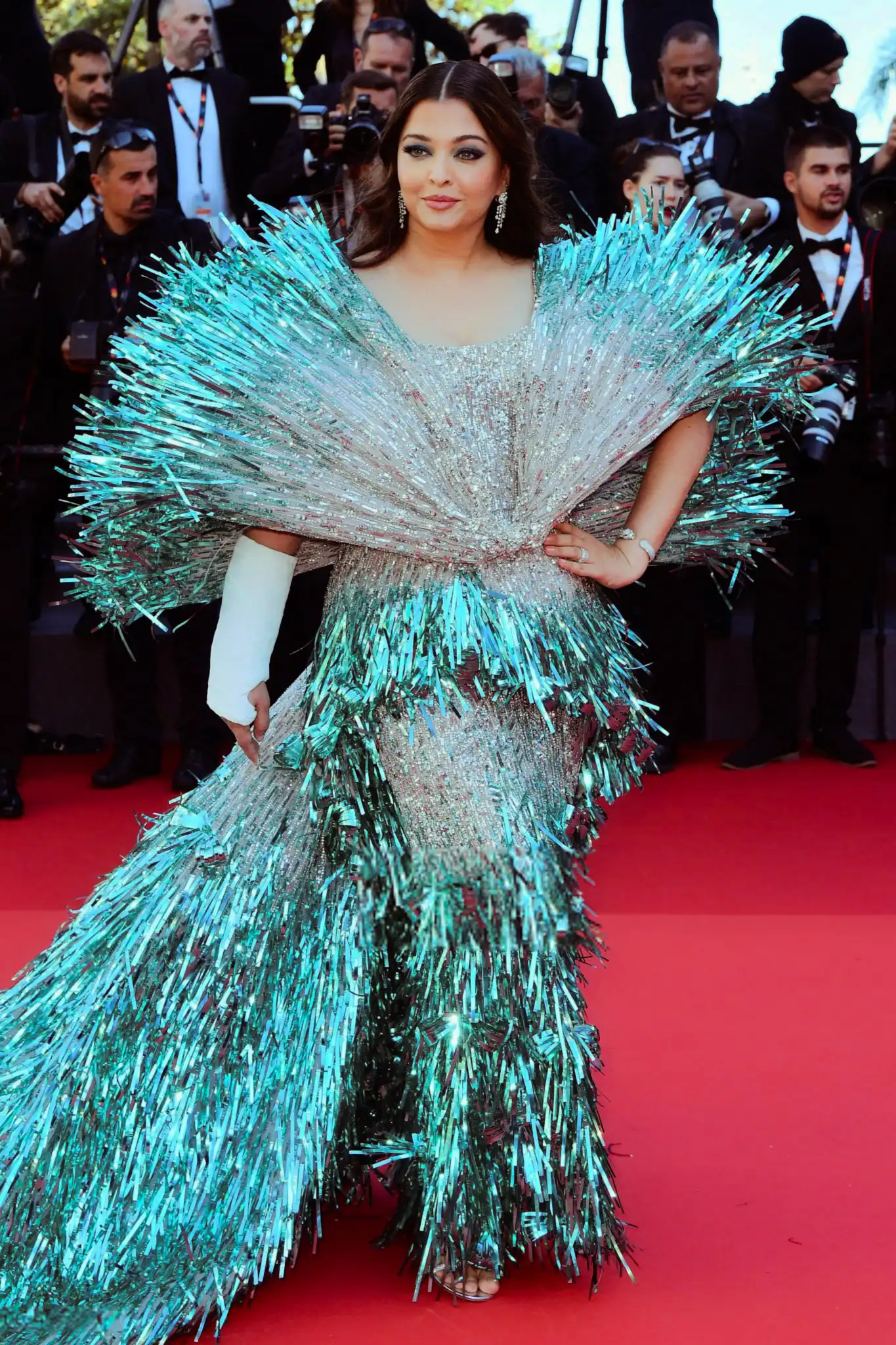 Aishwarya Rai Bachchan Participated in Cannes Film Festival 2024 with Hand Injury